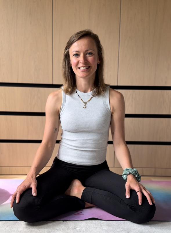 Paula-Jasińska-joga-w-ciazy-vinyasa-mandragora-yaga-joga-lublin