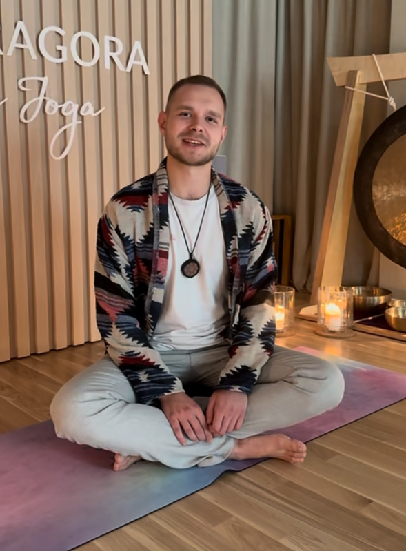 Rafał-Golan-medytacja-hatha-joga-vinyasa-mandragora-lublin