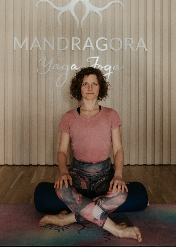Beata-Pniewska-hatha-joga-lublin-mandragora-studio